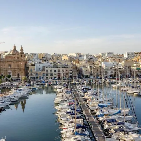 Bright With Private Balcony ,15 Min To Valletta Tal Guardamangia